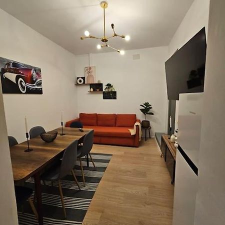 Heart Of City Center 4Br 2Bath 10 Pers Bucareste Exterior foto