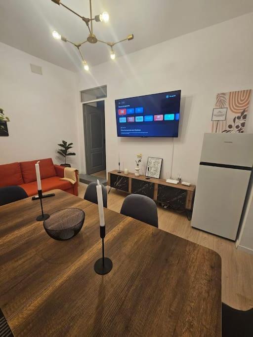 Heart Of City Center 4Br 2Bath 10 Pers Bucareste Exterior foto