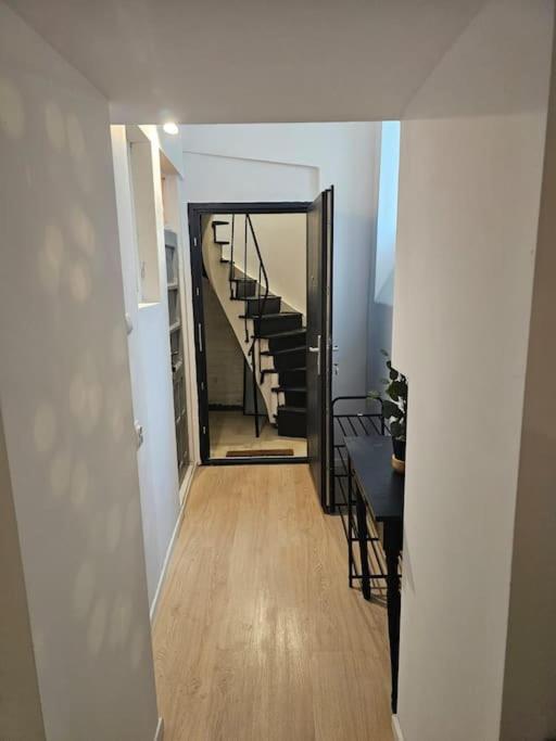 Heart Of City Center 4Br 2Bath 10 Pers Bucareste Exterior foto
