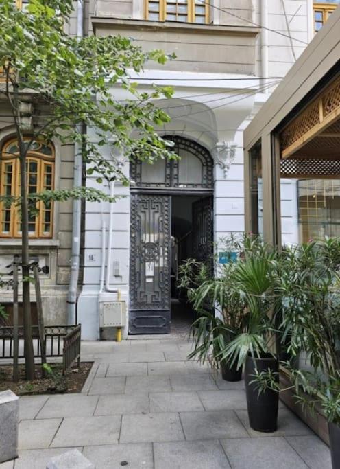 Heart Of City Center 4Br 2Bath 10 Pers Bucareste Exterior foto