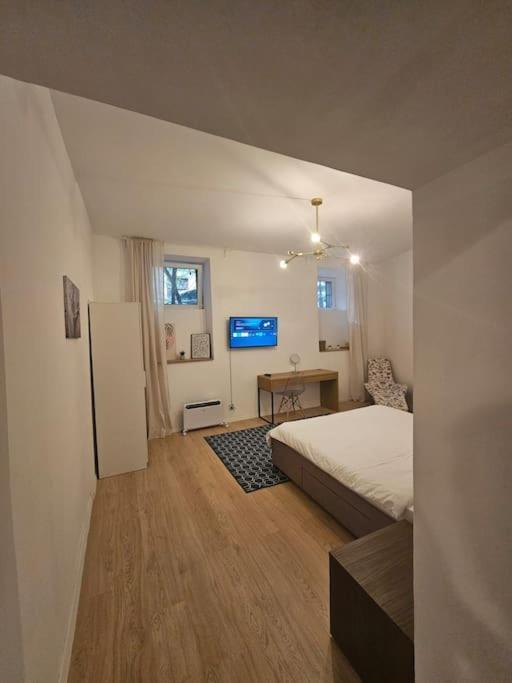 Heart Of City Center 4Br 2Bath 10 Pers Bucareste Exterior foto